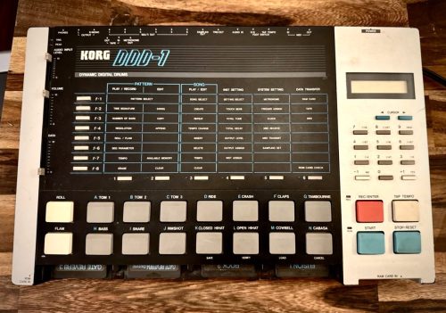 <span>06</span>Korg DDD1<br />Sampling Drum Machine