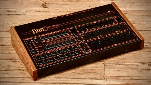 <span>07</span>Linn Linndrum<br />Digital Drum Machine