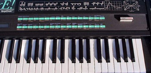 <span>123</span>Yamaha DX7<br />with E! upgrade