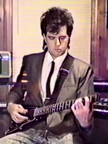 <span>07</span>Steinberger GP2S headless