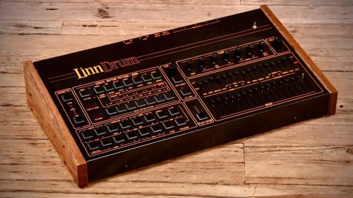 <span>07</span>Linn Linndrum<br />Digital Drum Machine