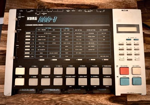 <span>06</span>Korg DDD1<br />Sampling Drum Machine