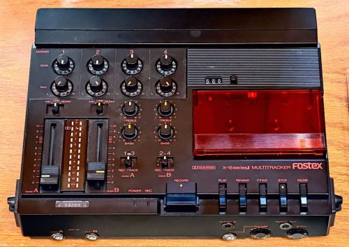 <span>09</span>Fostex X-15, 4trk cass