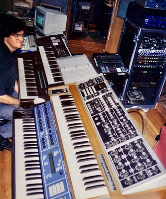 <span>085</span>DX7, Miraage, PPG,<br />Memorymoog, Atari Mega ST